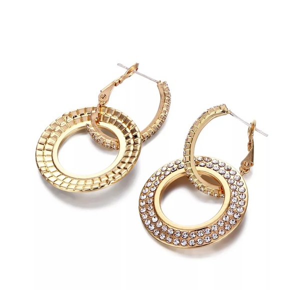 High shine Gold crystal earrings - Picture 7 of 10